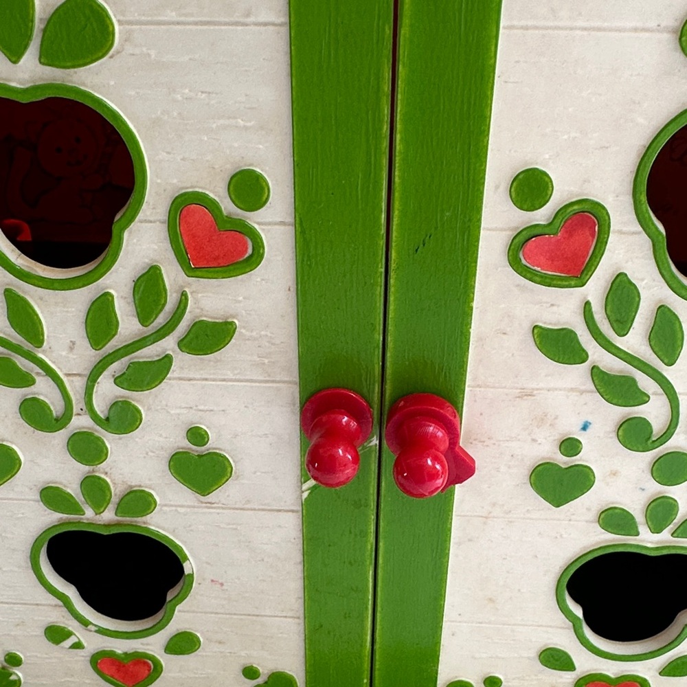 Strawberry Shortcake Wooden Cabinet - Green & Cream - Picture 6 of 6
